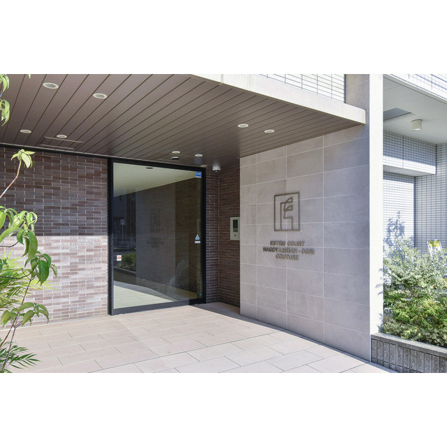 エステムコート名古屋平安通クチュールのエントランス