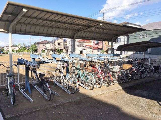 サンライフ南大塚Ａの駐車場