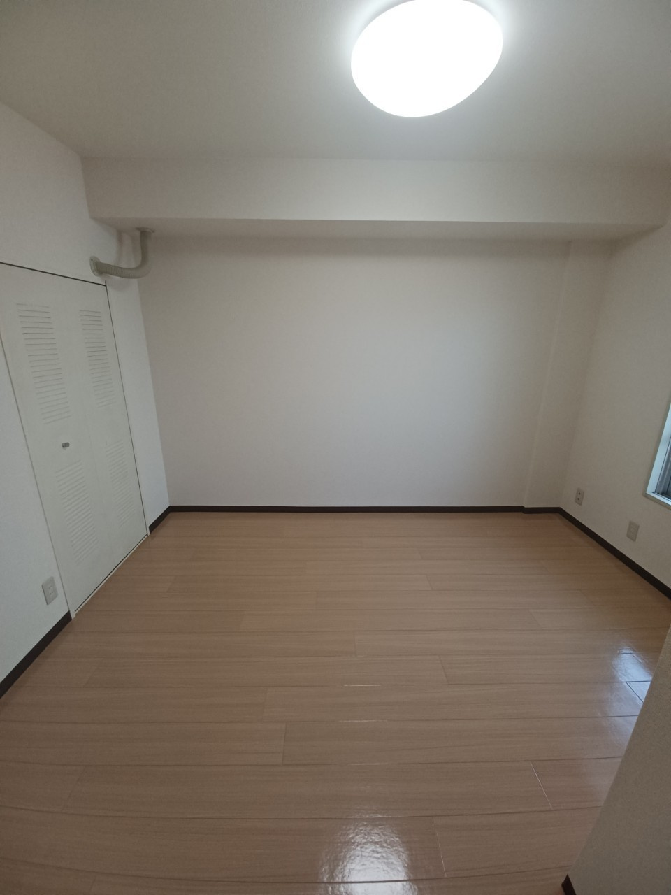 サンライフ南大塚Ａの洋室