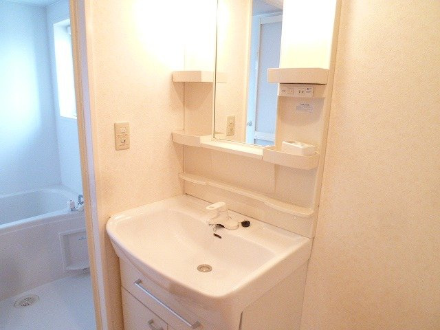 ヴィラ・セレーノ　Ａの洗面所