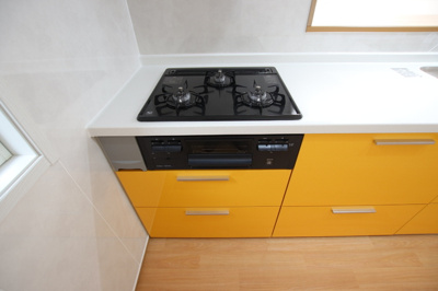 ３口コンログリル付きシステムキッチン