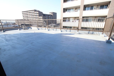 ルーフバルコニー