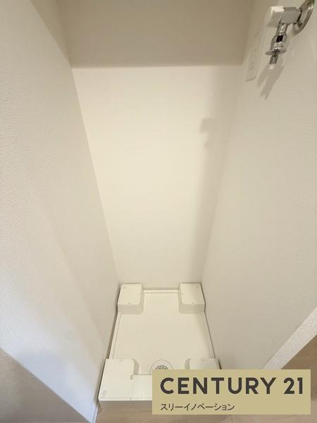 アドバンス大阪フェリーチェの洗面所|★室内洗濯パン！★