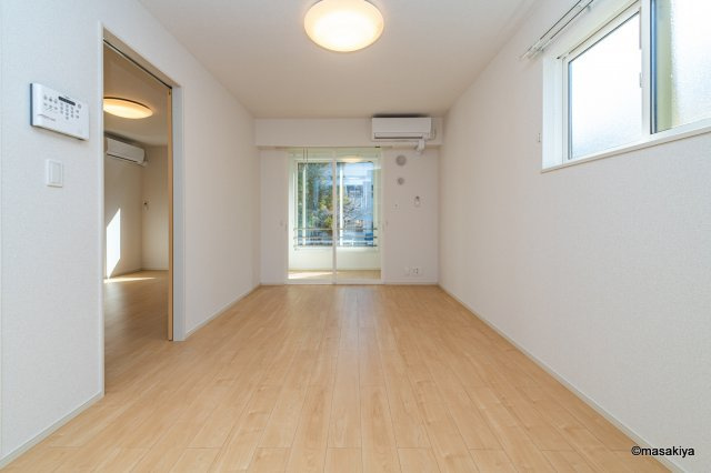 シャルマンの居間・リビング