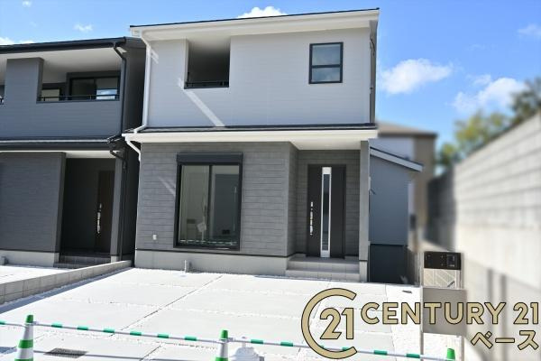 リーブルガーデン高畑町 １号棟 ／新築一戸建の前面道路含む現地写真|■現地撮影写真■コンビニが徒歩圏内に近接しています。