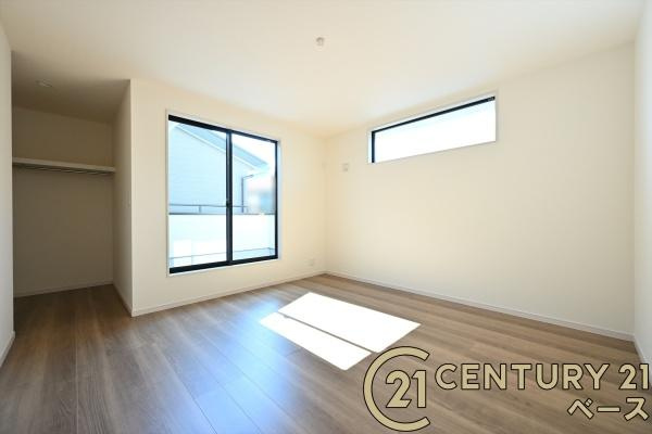 リーブルガーデン高畑町 １号棟 ／新築一戸建の洋室|■日当たりのよい明るい雰囲気の洋室です！■