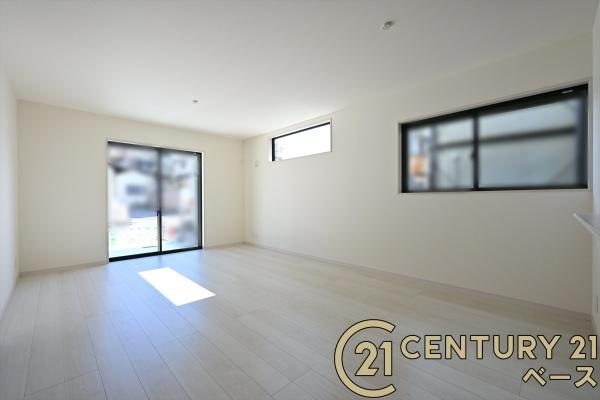 リーブルガーデン高畑町 ２号棟 ／新築一戸建の内観：施工例|■ペアガラス使用で結露の心配もありません！■