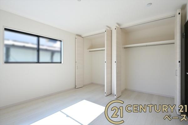 リーブルガーデン高畑町 ２号棟 ／新築一戸建の内観：施工例|■広々としたＷＣＬを完備！大きな荷物も楽々収納！■