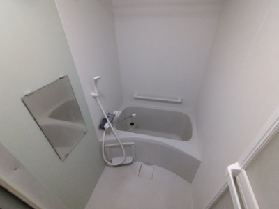 【浴室】 | レオネクストシャトル杉田Ⅴ | 手摺・鏡付き♪
