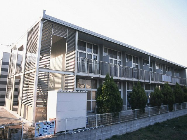 レオパレスメイプルⅢの外観