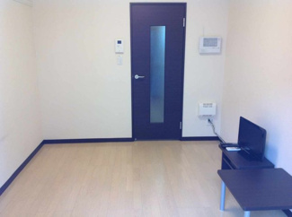 【居間・リビング】 | レオネクスト山下公園 | 同タイプ写真