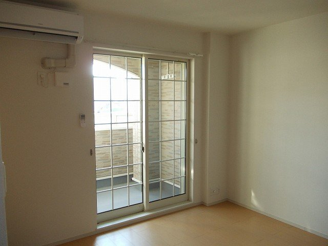 讃良レジデンスの居間・リビング