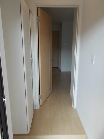 ラ・ビアンドゥ　Ⅰの玄関