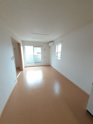 ランドヒルズＤの居間・リビング