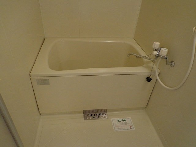 プレジデントハイツ平原の浴室