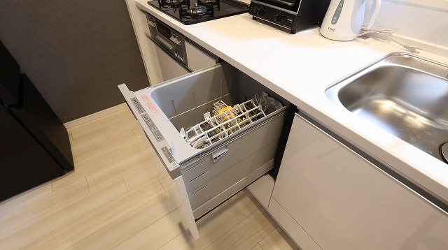 アルファステイツ西福原のキッチン|食洗機付きなので家事の時間短縮に繋がります！