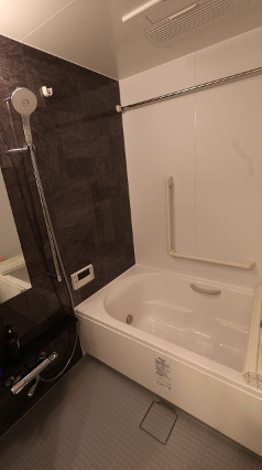 アルファステイツ西福原の浴室|浴室乾燥機付きなので雨の日のお洗濯も安心です！