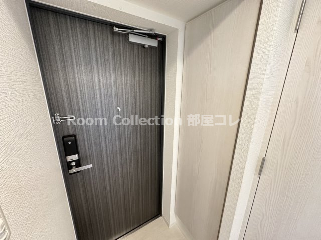 エスプレイス上前津レガシーの玄関