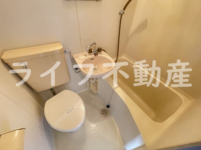 エスポアール春日Ⅰの浴室|落ち着いた空間のお風呂です