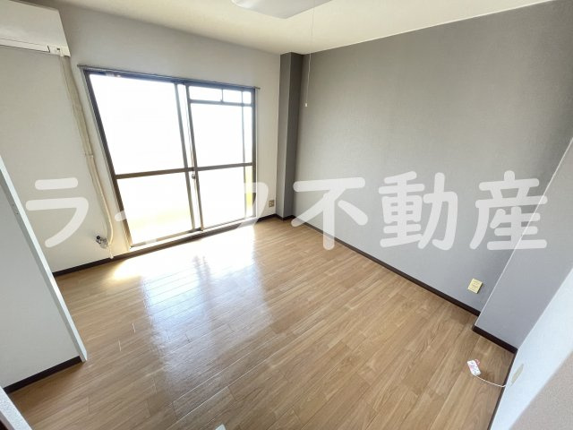 エスポアール春日Ⅰの居間・リビング|ゆったりとした居間です