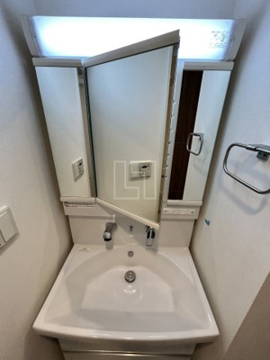 【洗面所】 | ラ・メゾンヴェール上町 | ラ・メゾンヴェール上町　独立洗面化粧台