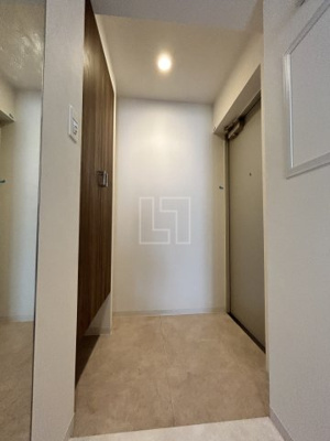 【玄関】 | ラ・メゾンヴェール上町 | ラ・メゾンヴェール上町　玄関スペース