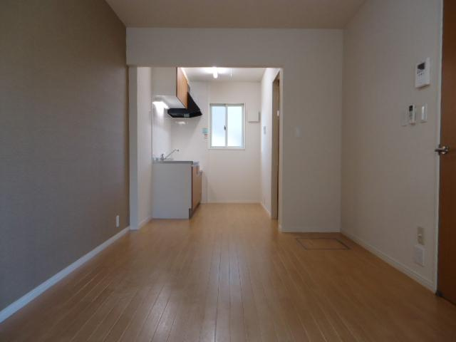 フラット　コスモスの居間・リビング|リビング