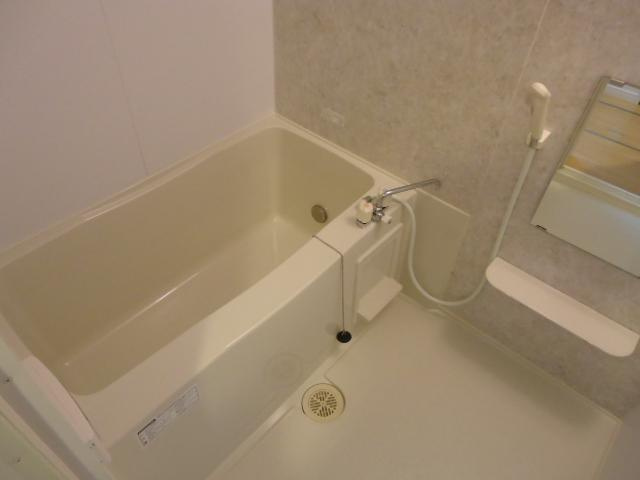 フラット　コスモスの浴室|バス