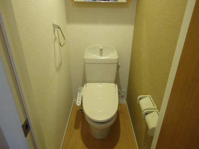 フラット　コスモスのトイレ|シャワー付トイレ