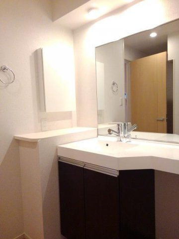 アマービレⅡの洗面所|脱衣スペースもあります