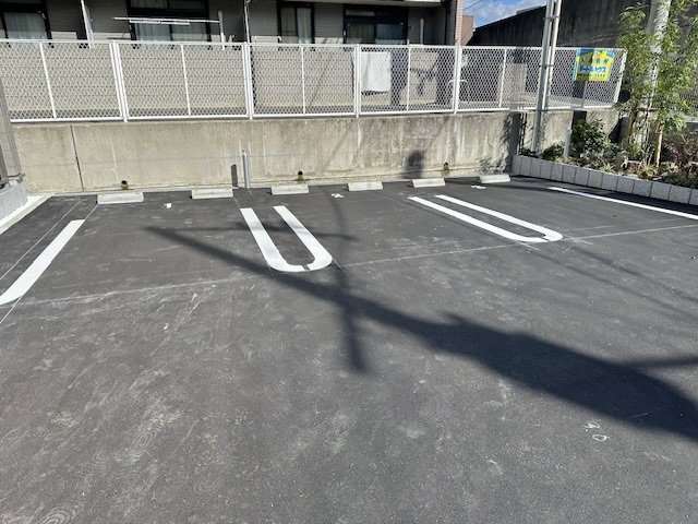 ブライト中野の駐車場|駐車場に車を止められます