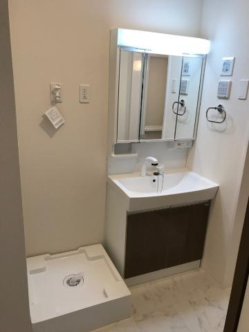 ロッシュ　メゾンの独立洗面台|洗髪洗面化粧台（イメージ）