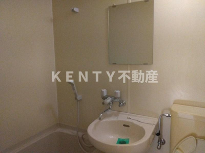 【洗面所】 | ジュネス山王 | ゆったりとスペースのある洗面所