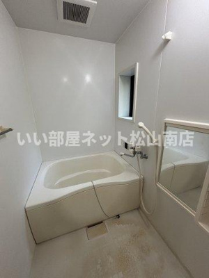 【浴室】 | バリュージュ大西