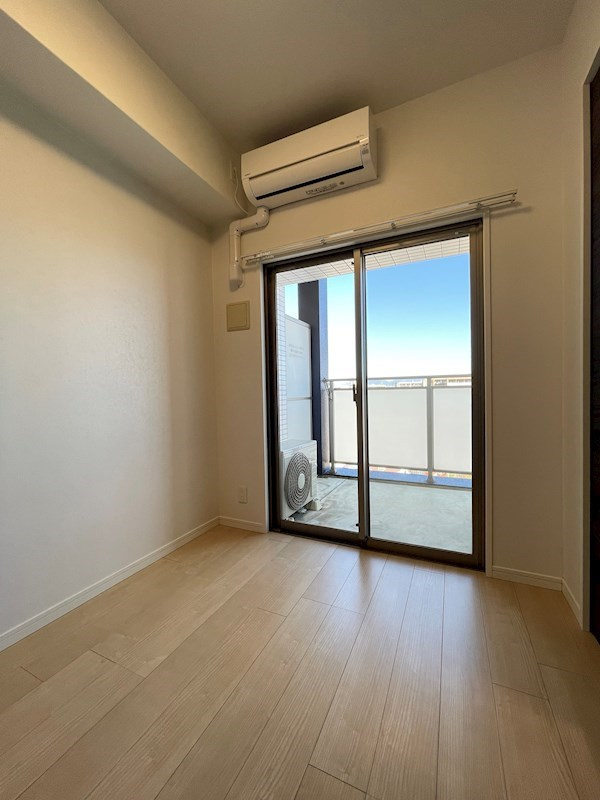 エンクレスト渡辺通Ⅱの洋室