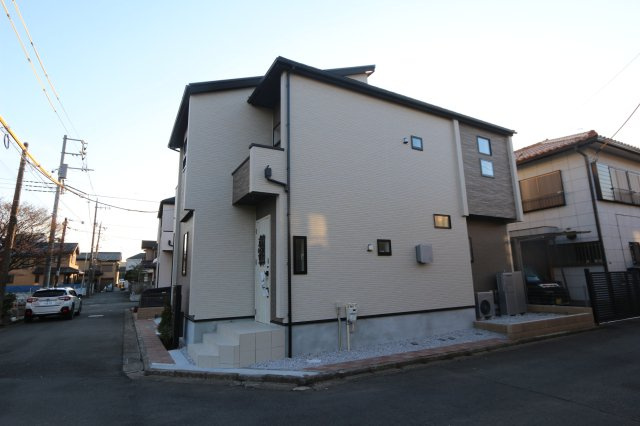 【Blooming Garden】小平市花小金井８丁目２期の外観|浴室換気乾燥機付きで雨の日でも洗濯物の心配がありません！