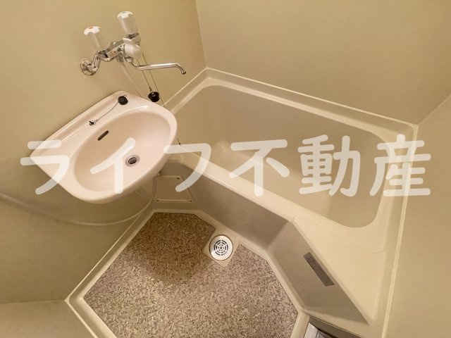 カトレアハイツの浴室|日々の疲れを癒すお風呂付です