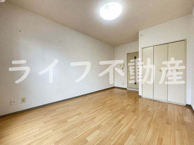 カトレアハイツの居間・リビング|ゆったり過ごせるリビングです