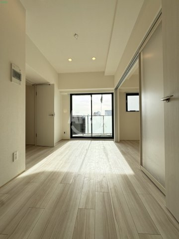 シーズンフラッツ梅田EASTの居間・リビング|シーズンフラッツ梅田EAST　リビング