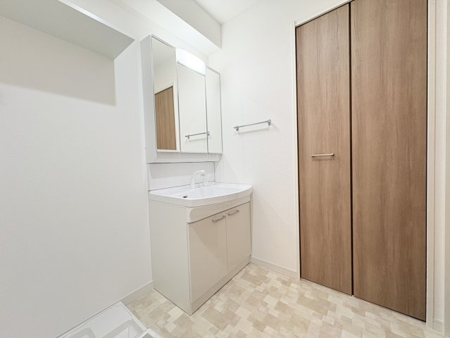 【居間・リビング】 | リベール大津 | 参考写真になりますのでご承知おき下さい。