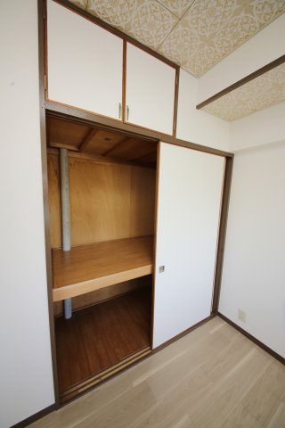 長根ハイツの収納