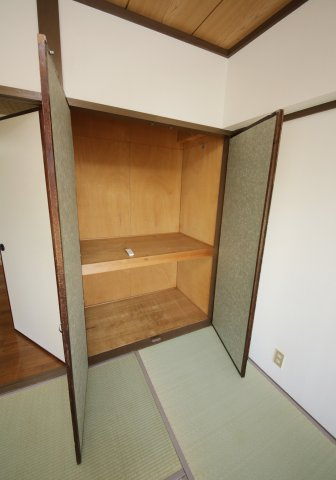 長根ハイツの収納