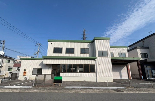 近江八幡市鷹飼町の事務所の外観