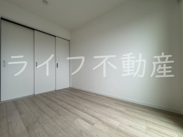 プレサンスクレージュ喜里川町の洋室|広々とした洋室です