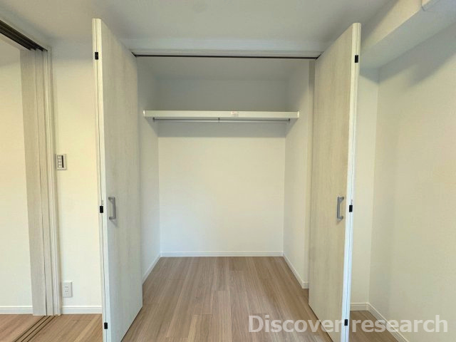 アイディーコート府中の収納|【クローゼット】
大容量のクローゼットでキャリーケースなどの大きな荷物でも収納しておくことができます。