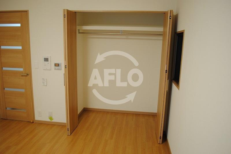 プルミエール南本町の収納|プルミエール南本町　クローゼット