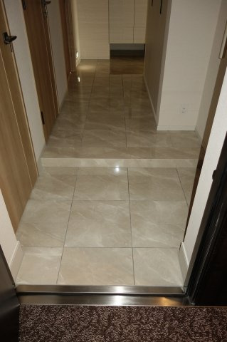 パークホームズ文京白山ヒルテラスの玄関