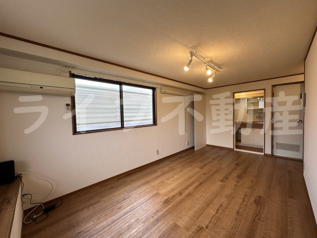 F-FLAT元町の居間・リビング|ゆったり過ごせるリビングです