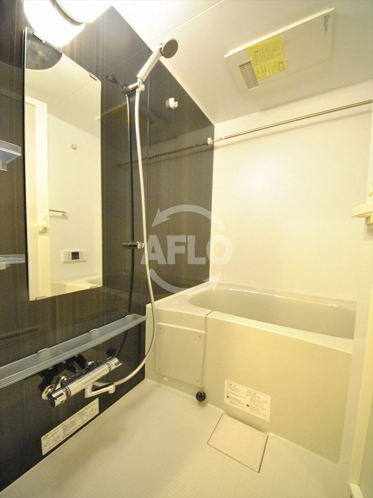 コンフォリア心斎橋ＥＡＳＴの浴室|コンフォリア心斎橋ＥＡＳＴ　浴室換気乾燥暖房機付バスルーム