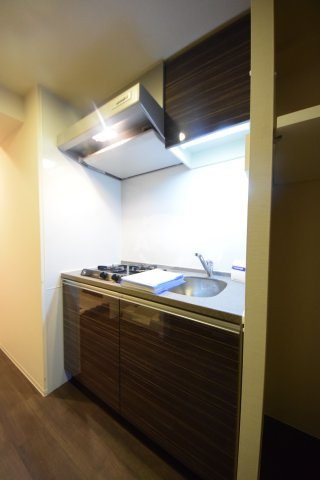 コンフォリア心斎橋ＥＡＳＴのキッチン|コンフォリア心斎橋ＥＡＳＴ　ガス2口コンロシステムキッチン